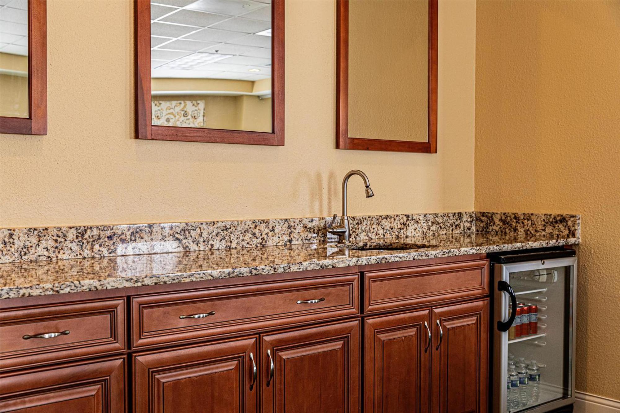 Hampton Inn Charleston-Daniel Island Exterior photo
