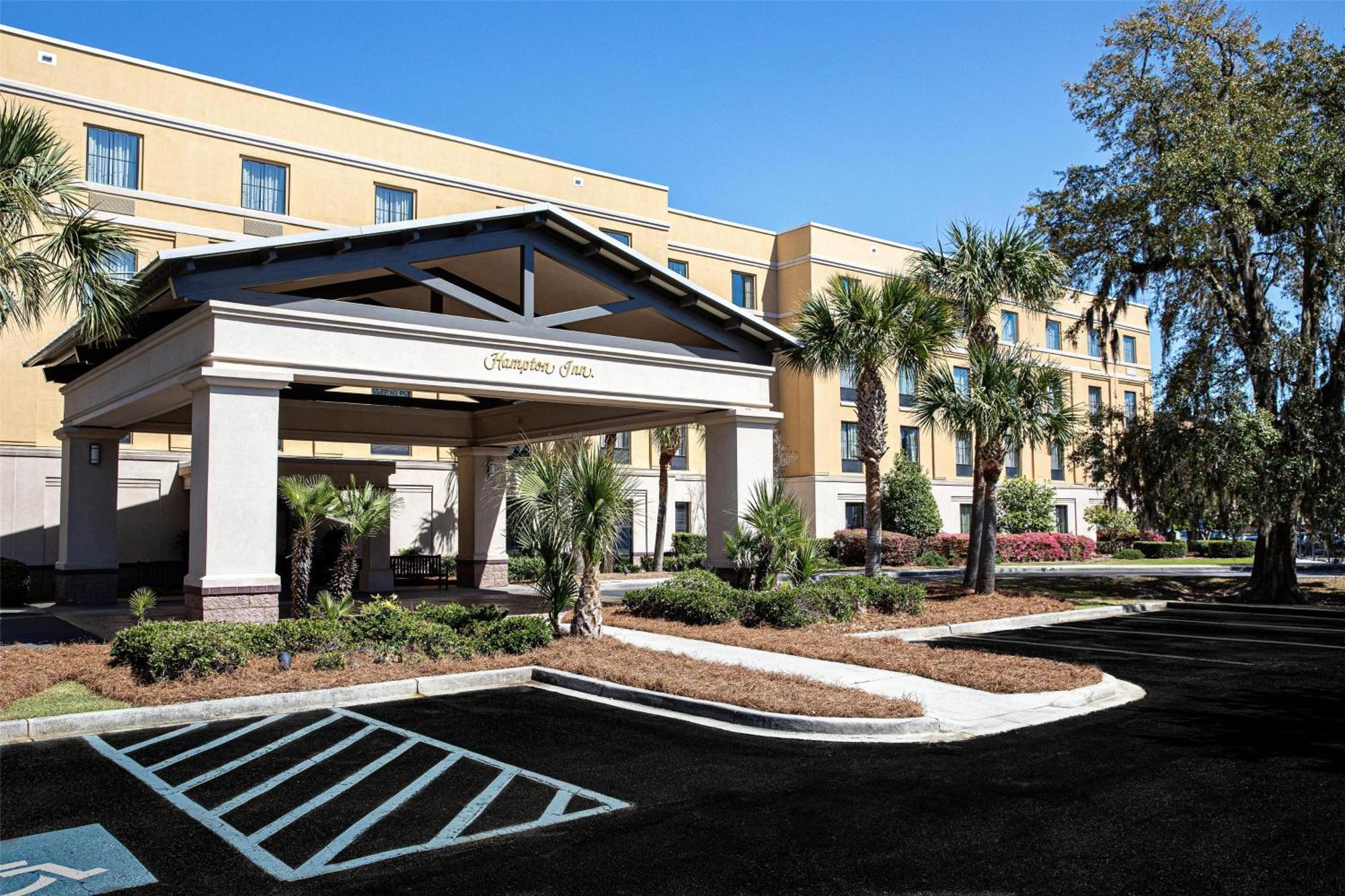 Hampton Inn Charleston-Daniel Island Exterior photo